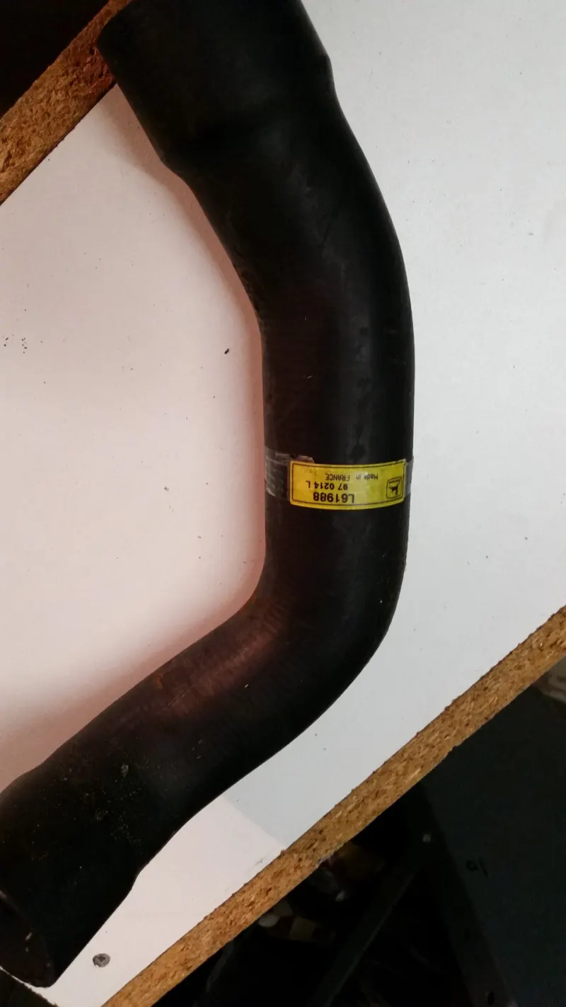 L61988 John Deere L61988 Coolant hose